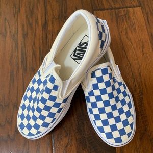Brand new vans checkerboard skate slip ons!